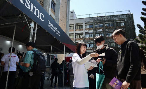 根據《Cheers》2025企業最愛大學生調查，北科大榮登技職第一。圖為2025北科大就業博覽會。