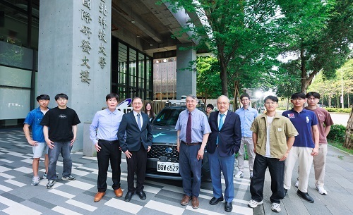 「北科義隆車用AI產學研發中心」團隊合影。