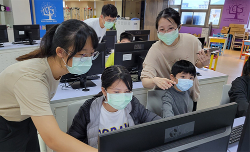 確認學生輸入的程式邏輯正確